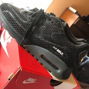 Women’s Nike Air Max 90 - 9